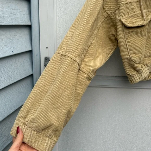 Urban Outfitters BDG Corduroy Jacket Pockets Hoodie Cropped Oversized Tan Sz XS - Picture 5 of 10